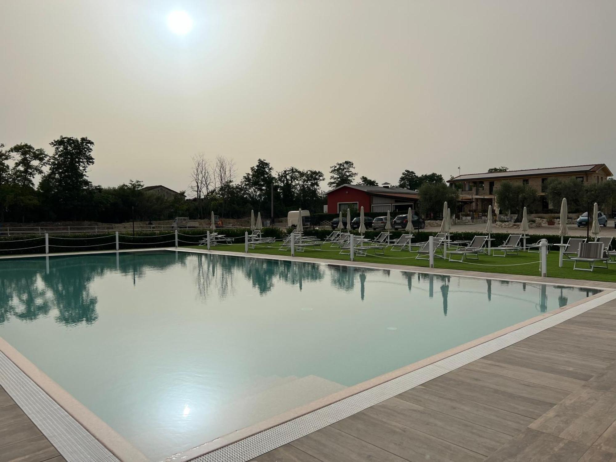 Ll Crinale Village Colli del Tronto Exterior foto